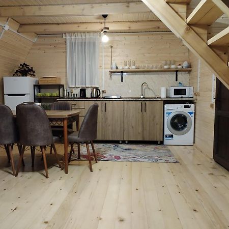 Guesthouse Venera Μέστια Εξωτερικό φωτογραφία
