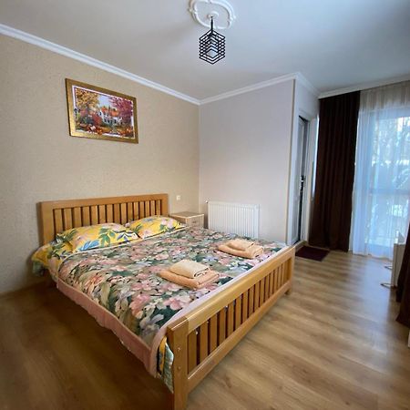 Guesthouse Venera Μέστια Εξωτερικό φωτογραφία