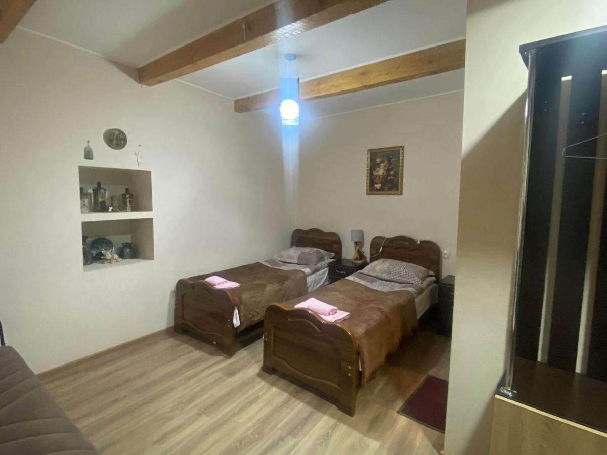 Guesthouse Venera Μέστια Εξωτερικό φωτογραφία