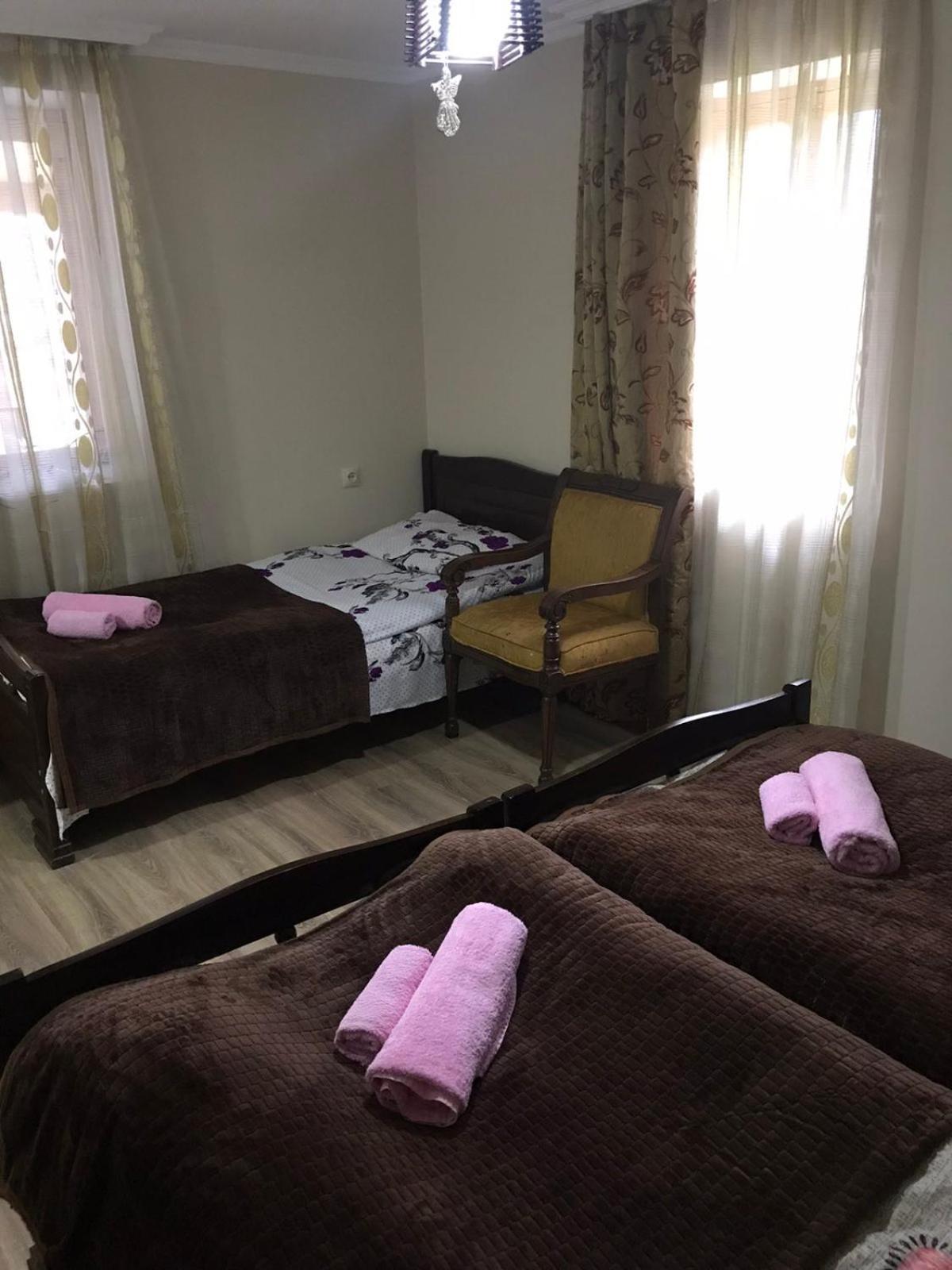 Guesthouse Venera Μέστια Δωμάτιο φωτογραφία