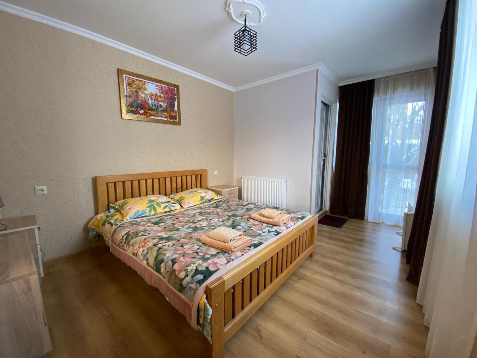 Guesthouse Venera Μέστια Εξωτερικό φωτογραφία