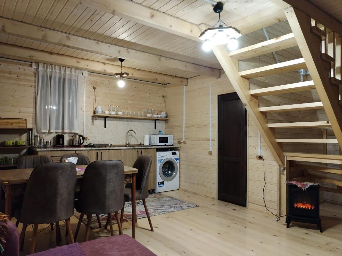 Guesthouse Venera Μέστια Εξωτερικό φωτογραφία